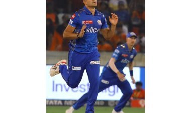 Arjun Tendulkar claims maiden IPL wicket as Mumbai Indians beat Sunrisers Hyderabad by 14 runs