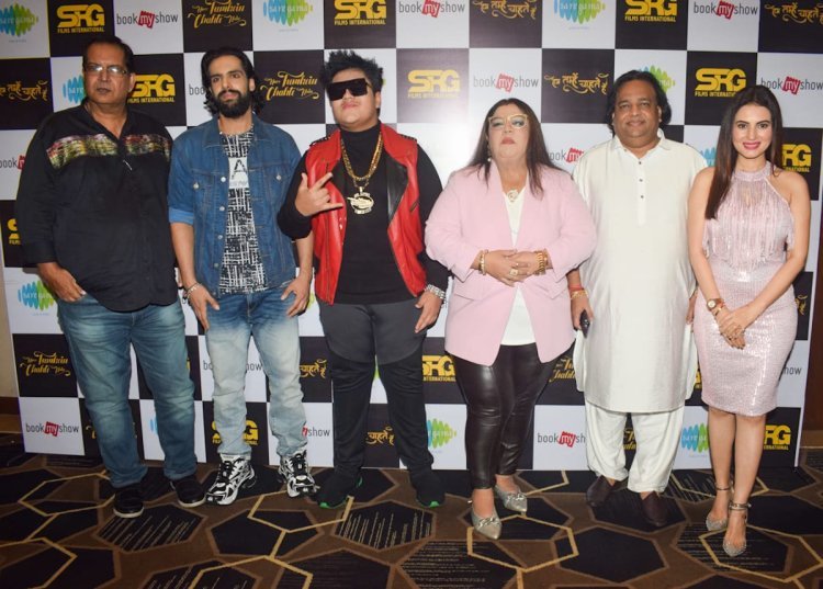 Film 'Hum Tumhein Chahte Hain' Star cast Media interactions before the release of the film