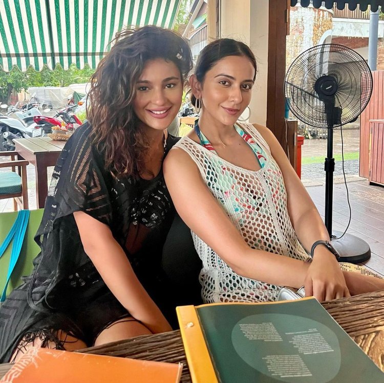 Seerat Kapoor Rings In New Year With Rakul Preet, Bhumi Pednekar, Aman Preet, Jackky Bhagnani Lakmi Manchu In Style In Samui Thailand- Check Out Pictures Now